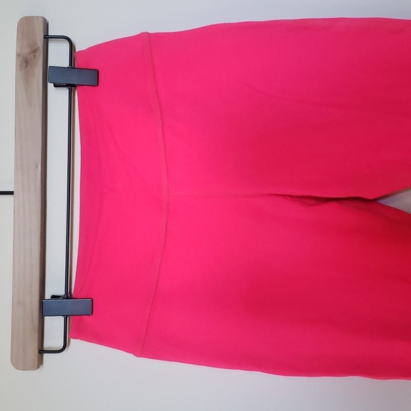 Beyond Yoga Capri Yoga Pants Size M - Picture 2 of 4